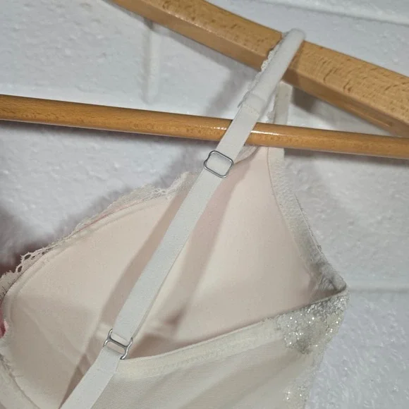 Victoria's Secret Body Lace Sparkle Demi Bra 32D Pushup Bow Coquette Valentines - Picture 5 of 6